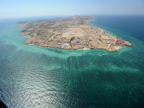 Island abo mousa-sepehrseir