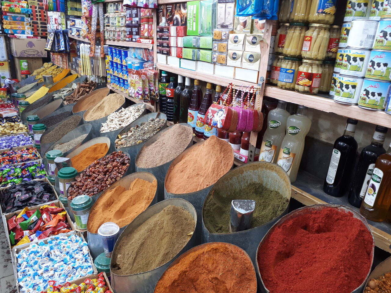 Rasooli-Bazaar