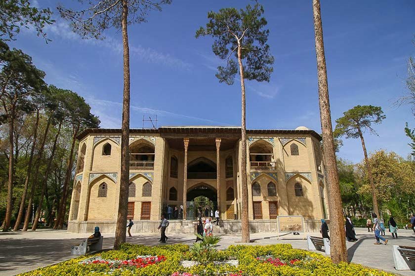 Eight-Paradise-palace