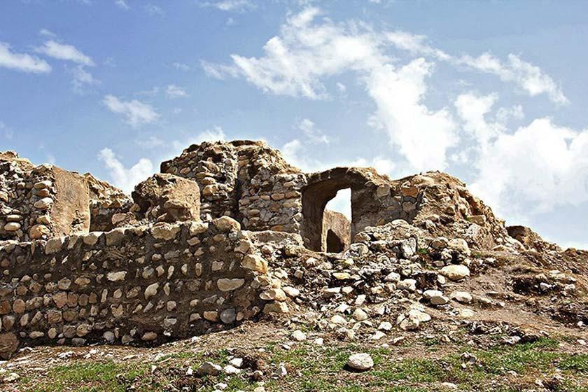 Kuhzad Castle (Vazniar).sepehr seir