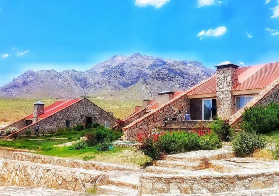 دهکده گردشگری و تفریحی رایان