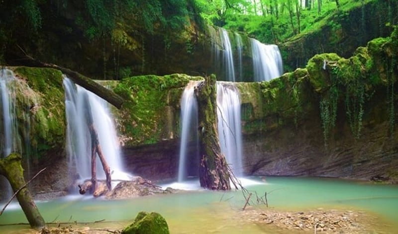 Terez Falls