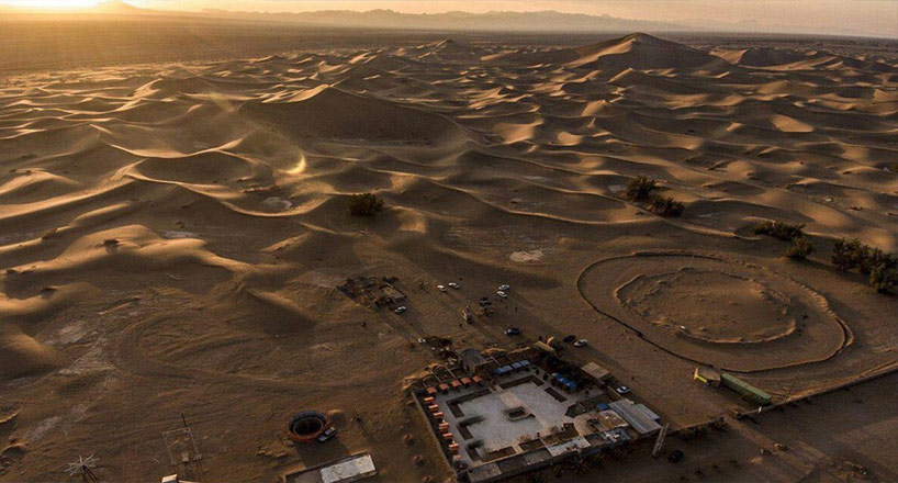 Yazd-Desert-Caracal