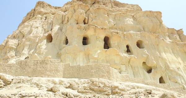 Khrbs salt-cave