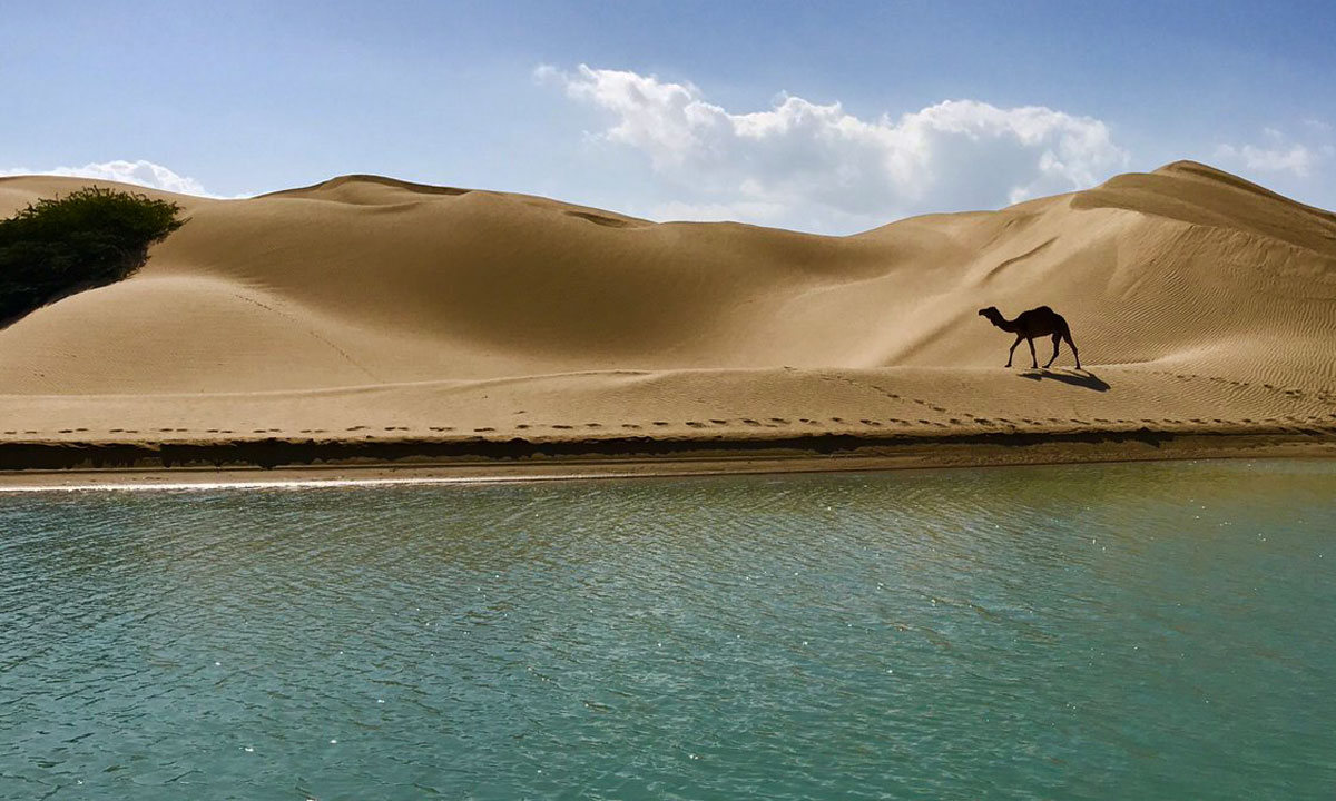 Derek-Chabahar-Beach