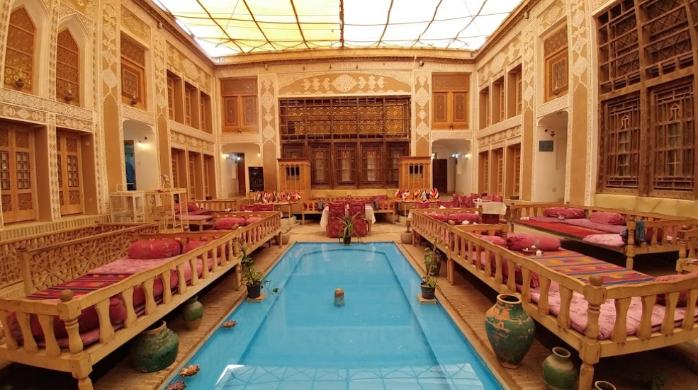 Antique-Hotel-Malek-Al-Tajjar-Yazd