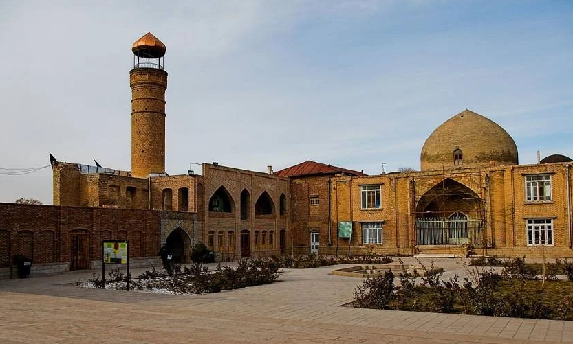 Tomb of Imamzadeh Seyed Hamzeh