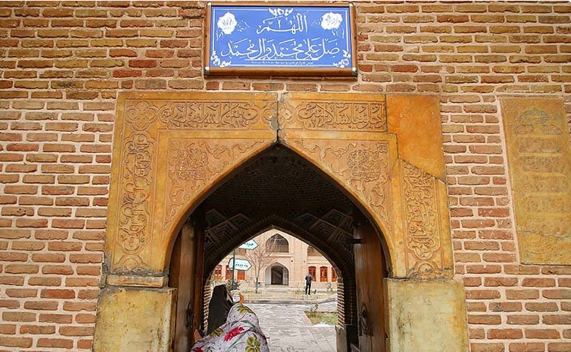 Tomb of Imamzadeh Seyed Hamzeh