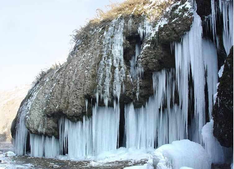 Ruined-mill-waterfall