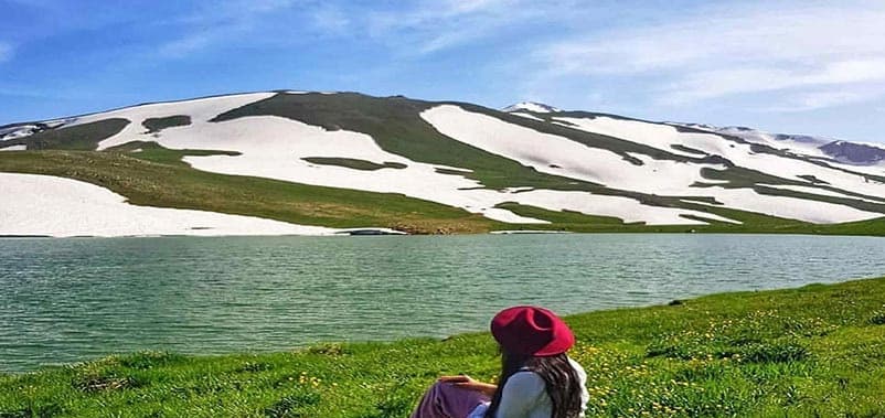 Dalamper-Mountain-and-Lake