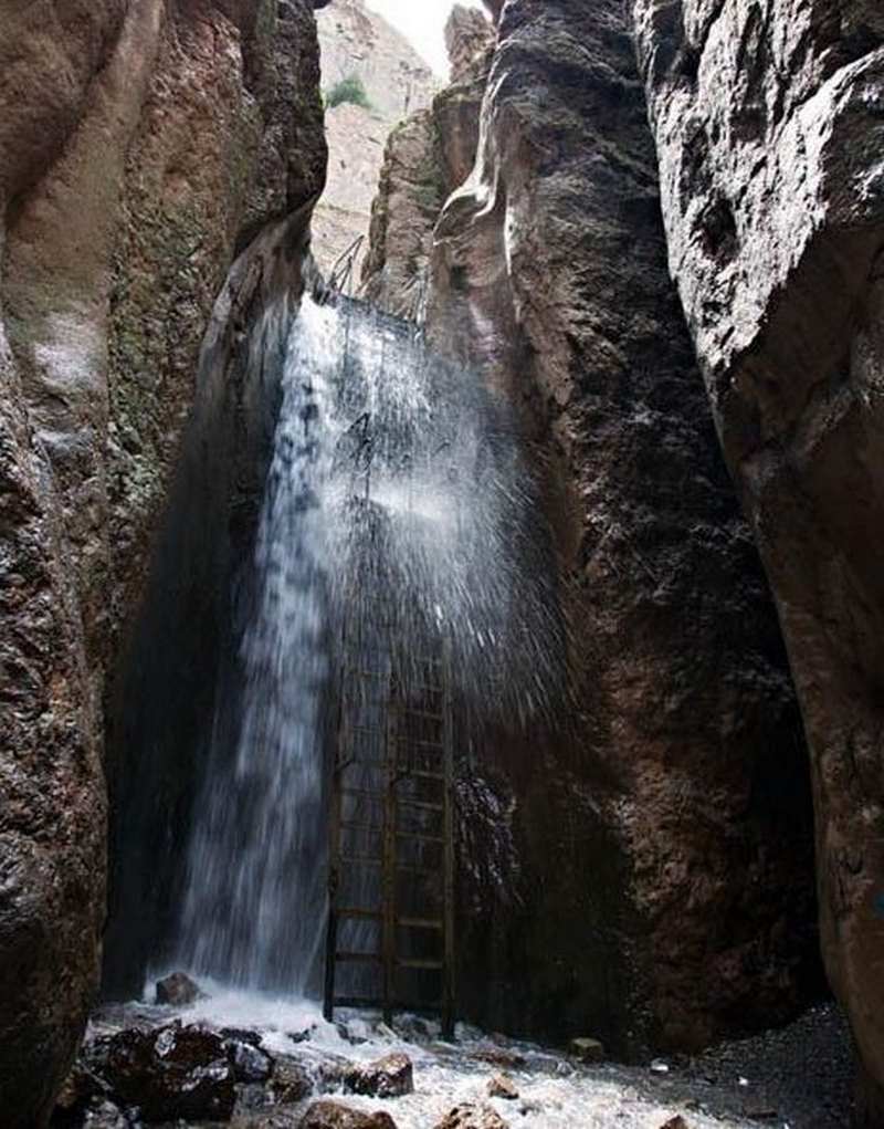 Qarasu Waterfall