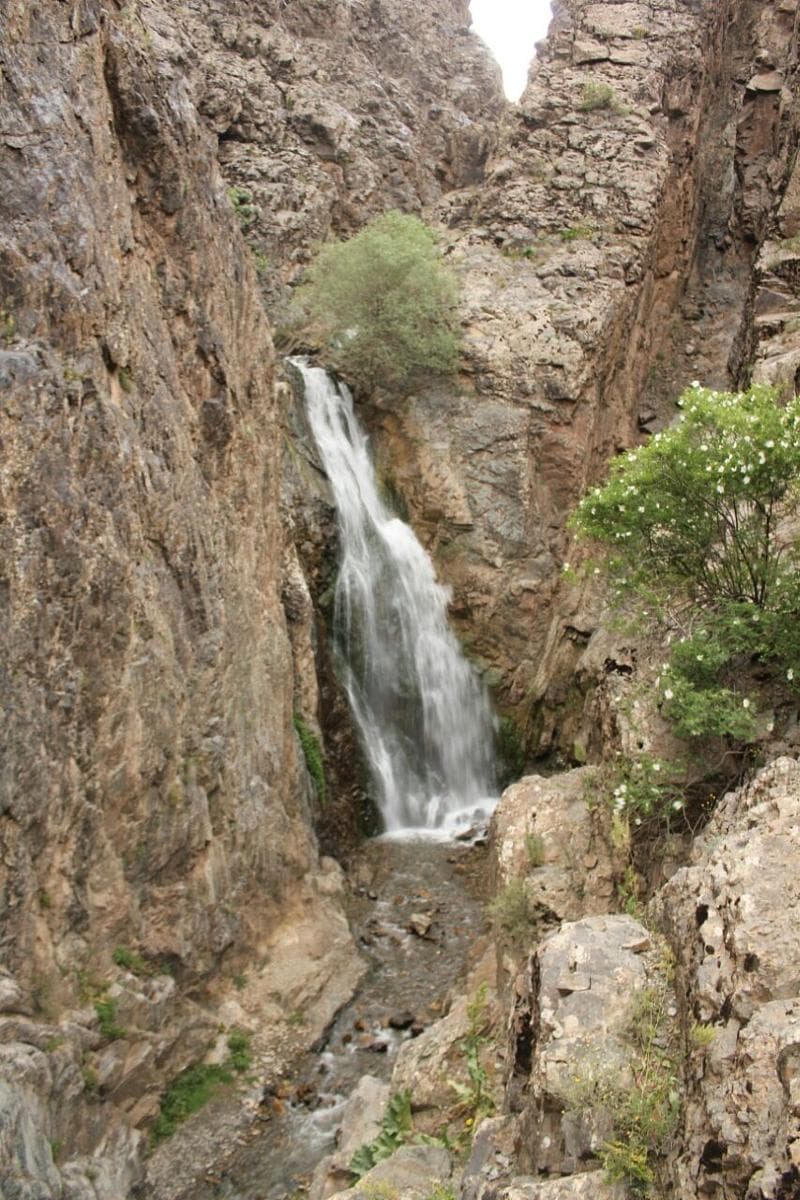 Bozhan waterfall and Swallows Valley