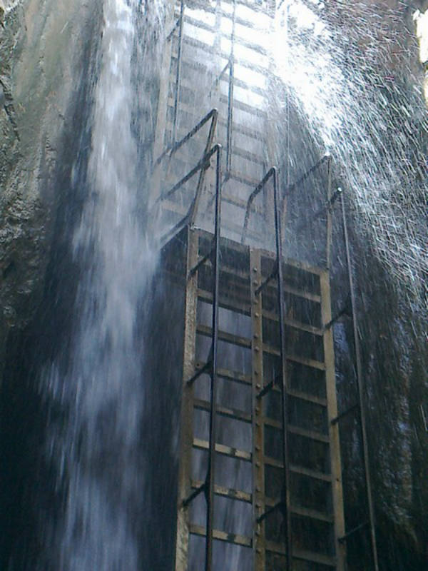 Qarasu Waterfall