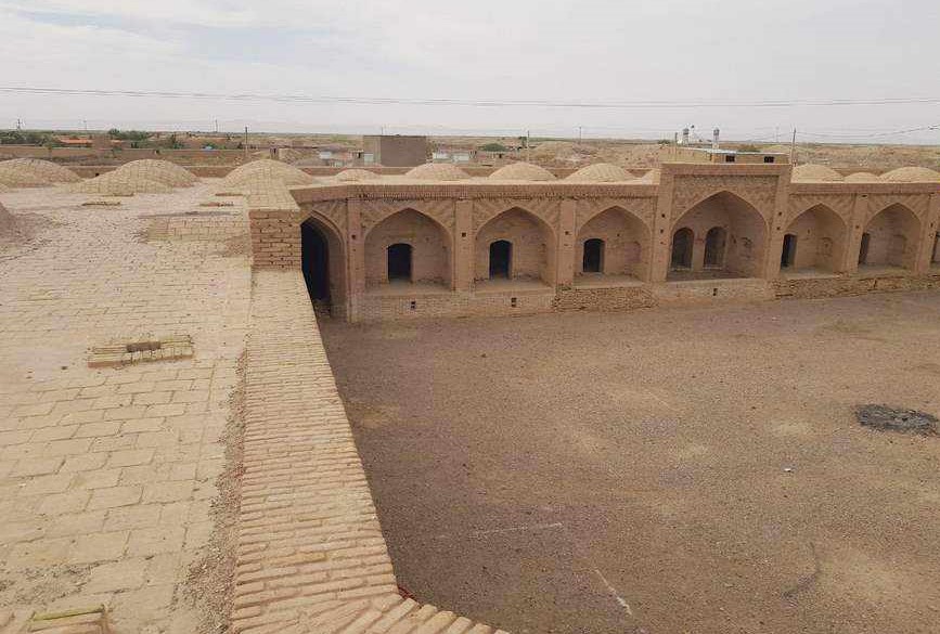 Robat Fakhrabad