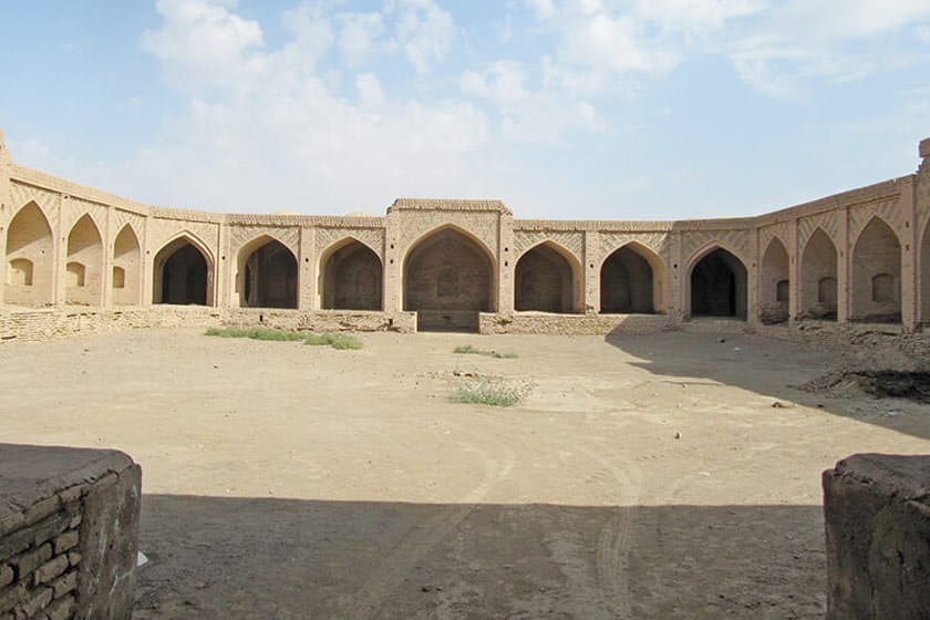 Robat Fakhrabad