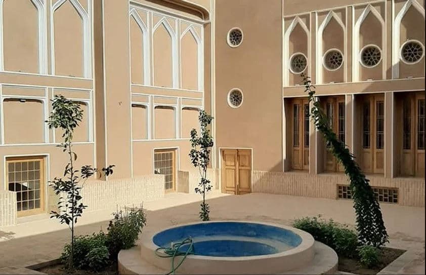 House-of-the-Apostles-of-Yazd