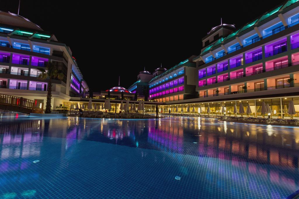Hotel Sensitive Premium Resort sepehr seir & Spa