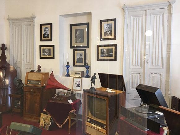 Sound Museum (Amir Parviz Historical House)