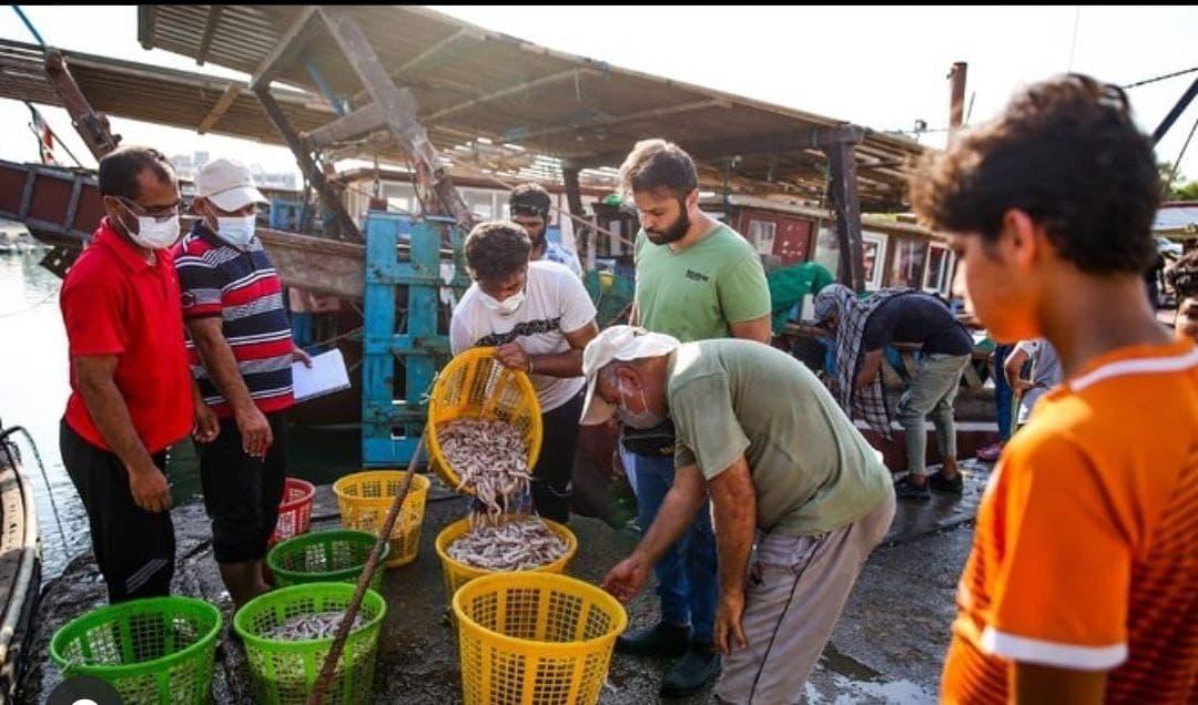 Genaveh fish market