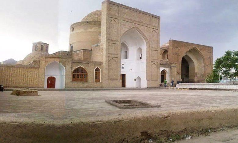 Tomb-of-Qutbuddin-Shirazi-Siraf