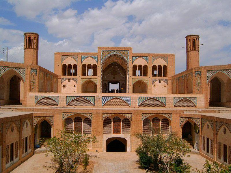 Kashan-Bozorg-Mosque-and-School