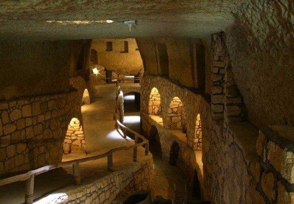 Noshabad-underground-city