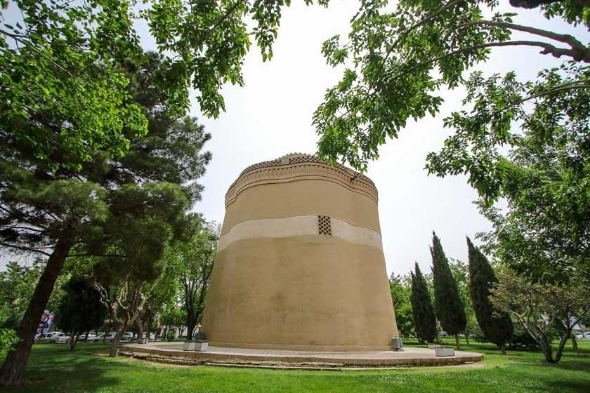 برج کبوتر مرداویج اصفهان