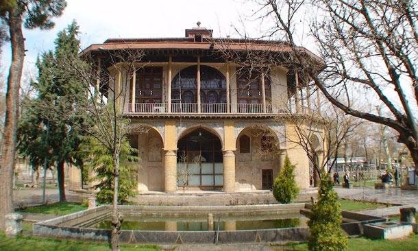 Mohtasham Garden and Pergola Mansion in Rasht