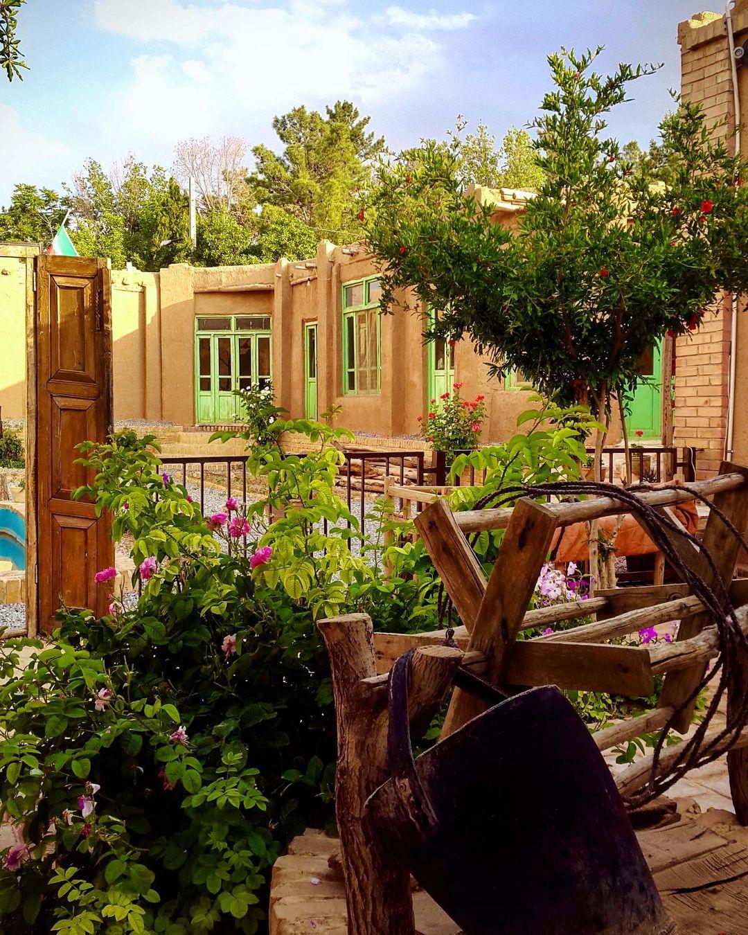 Asadullah-Khan-Abadeh-Eco-Resort