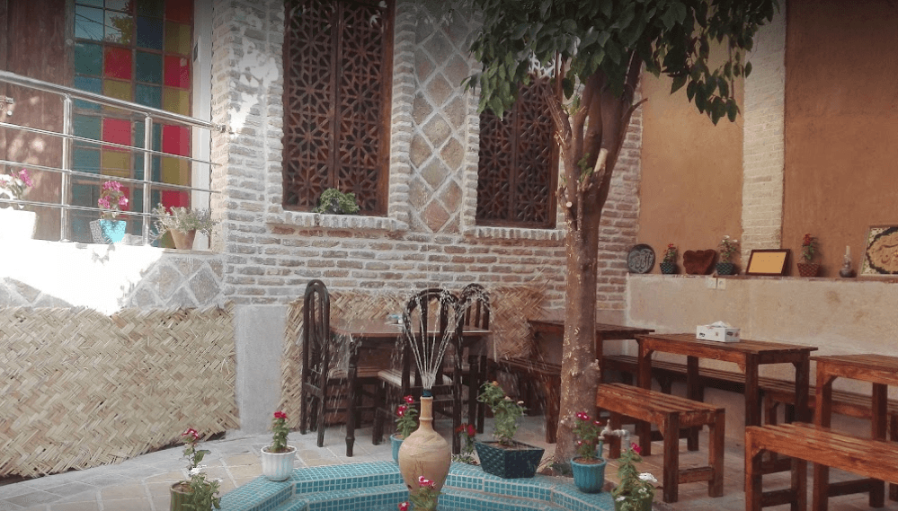 Golestan-Raz-Shiraz-Eco-Resort