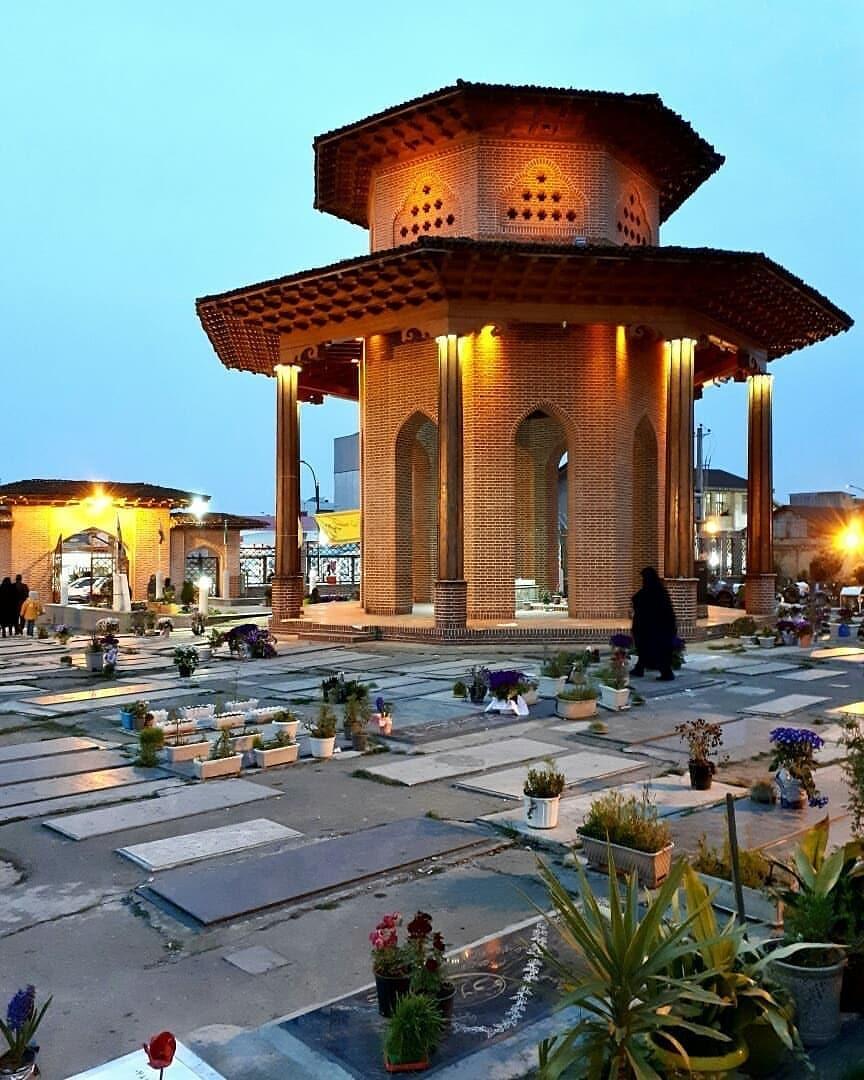 Tomb of Mirza-Kuchak Khan Jangali