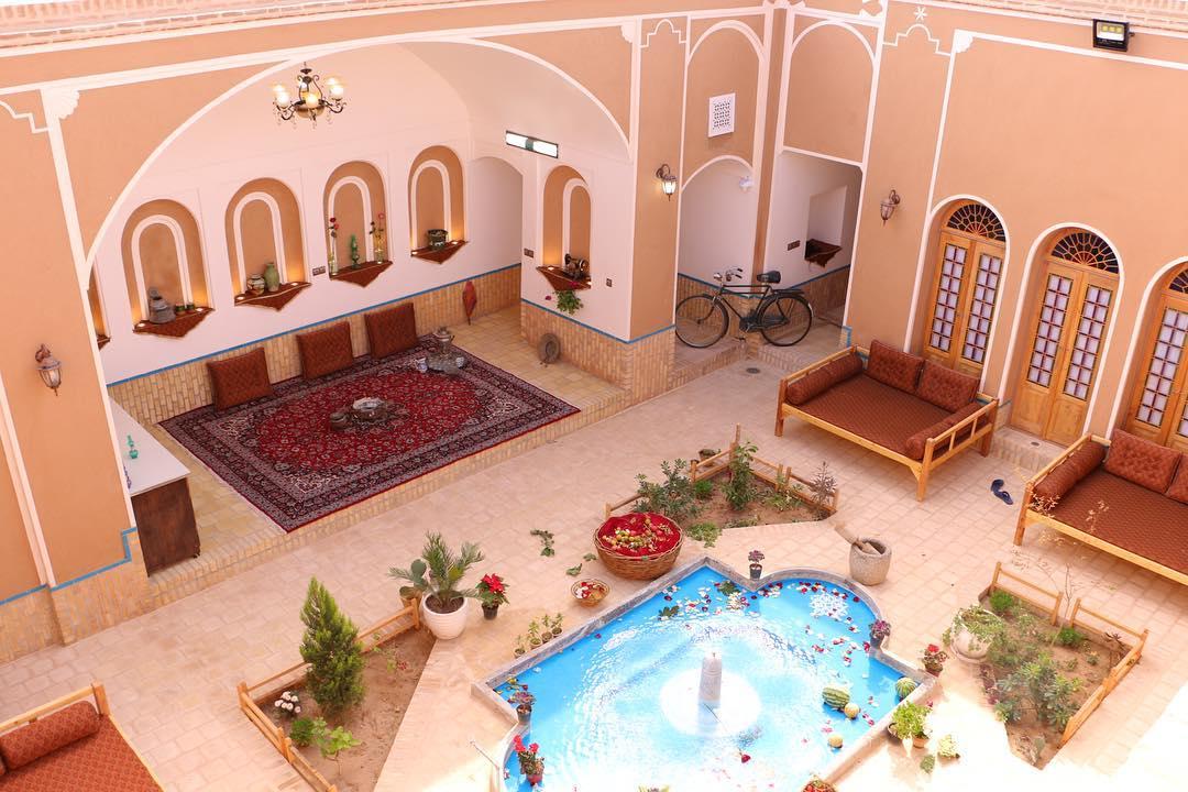 The-traditional-residence-of-Khesht-and-Khatereh-of-Yazd
