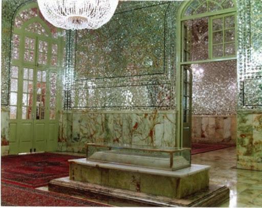 Tomb-of-Sheikh-Baha'i