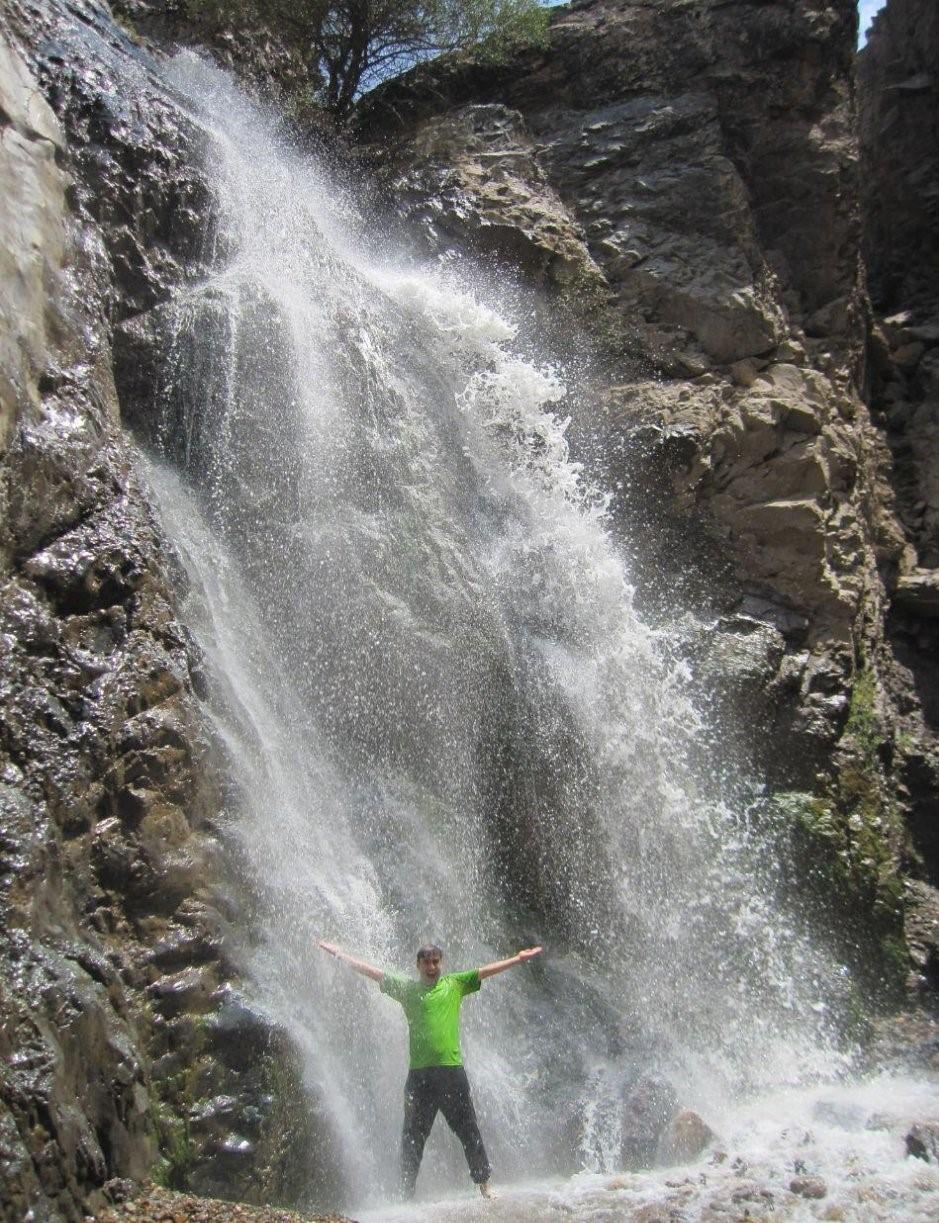 Bozhan waterfall and Swallows Valley