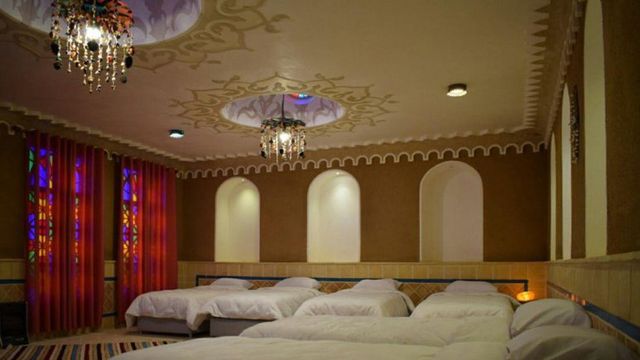 Yallow-Hotel-Kashan