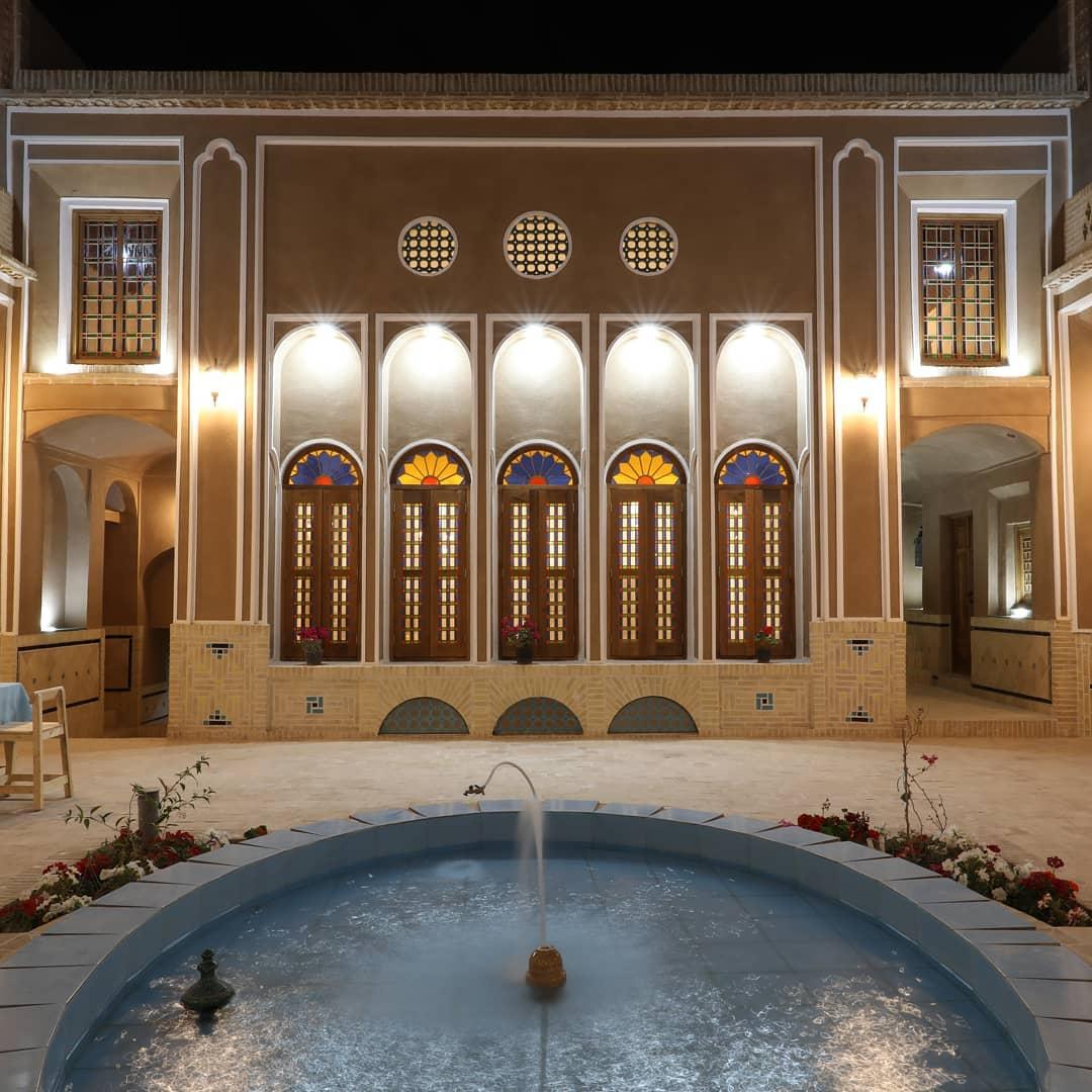 Alma-Yazd-Traditional-Hotel