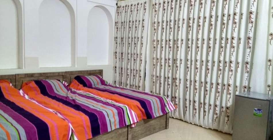 Lily-and-Majnoon-traditional-hotel-in-Yazd