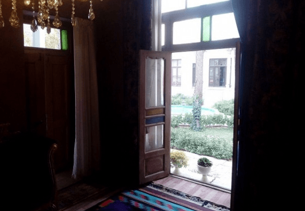 Half World Hotel Isfahan
