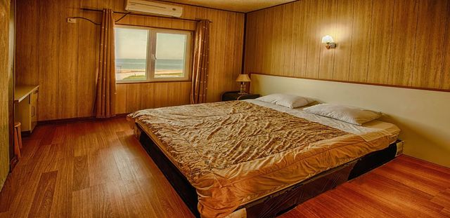 اتاق دو تخته رو به دریا